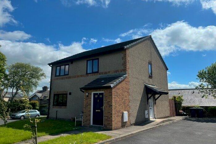 2 Bedroom Flat To Rent In St. James Court, Morecambe, LA3