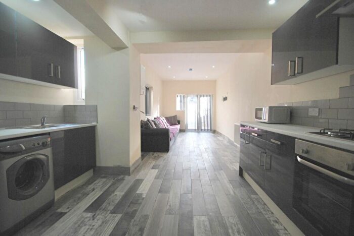 7 Bedroom House To Rent In Lisvane Street, Cathays, CF24