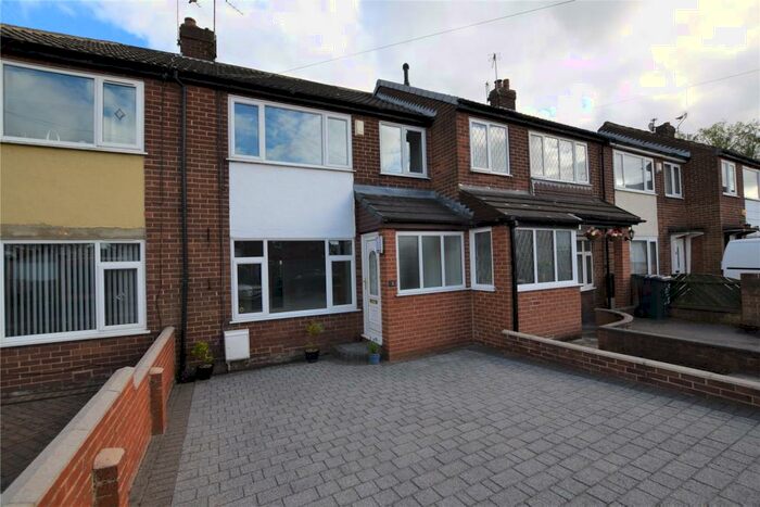 3 Bedroom Town House To Rent In Springfield Crescent, Morley, Leeds, LS27