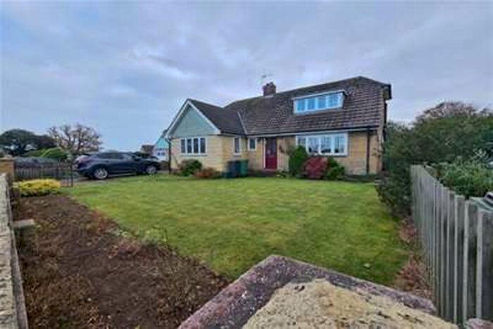 4 Bedroom House To Rent In Thornton Close, Appley, PO33