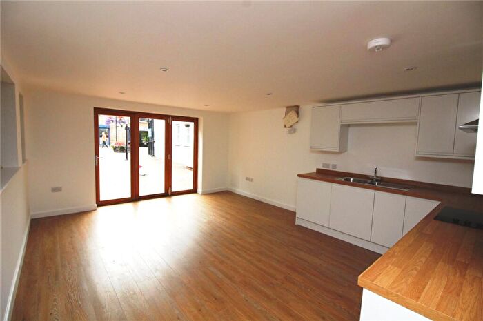2 Bedroom Apartment To Rent In High Street, Nailsea, Bristol, Somerset, BS48