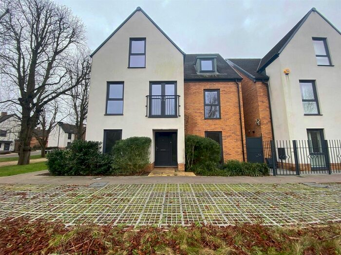 5 Bedroom Detached House To Rent In Nicholson Walk, St Andrews Park, UB10