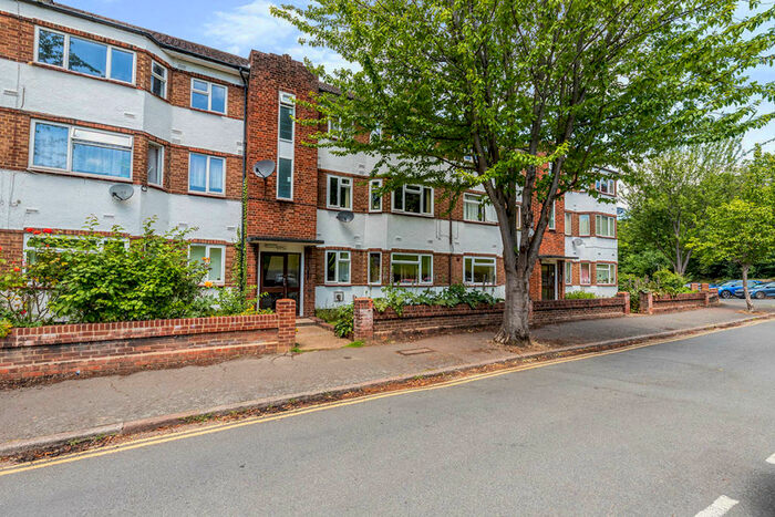2 Bedroom Flat To Rent In Garrison Court, Hitchin, Hertfordshire, SG4