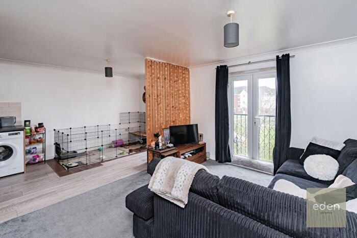 2 Bedroom Apartment For Sale In Sherwood Avenue, Larkfield, ME20