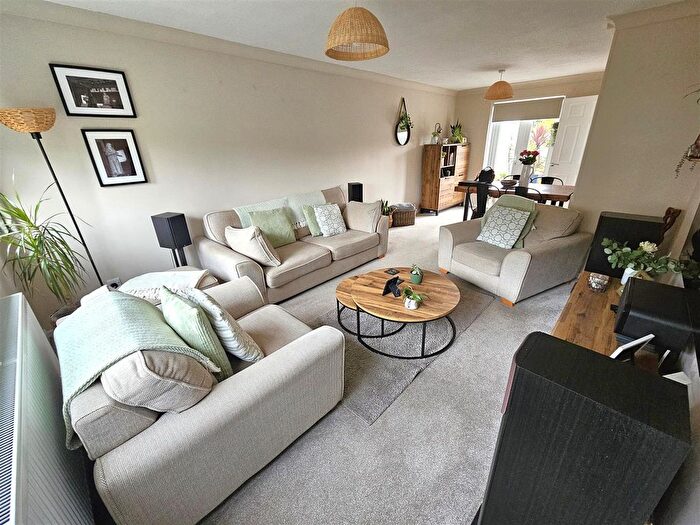 3 Bedroom End Of Terrace House For Sale In Johnson Close, Bere Alston, Yelverton, PL20