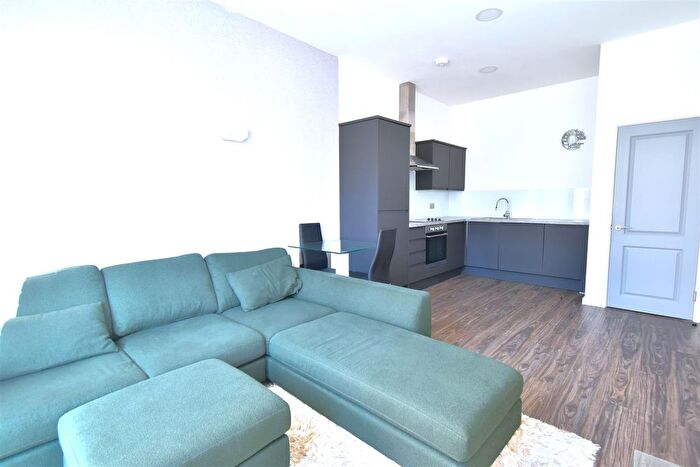 1 Bedroom Property To Rent In Elmwood Avenue, Feltham, TW13