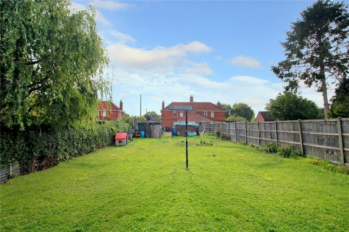3 Bedroom Semi-Detached House For Sale In Church Road, Swainsthorpe, Norwich, Norfolk, NR14