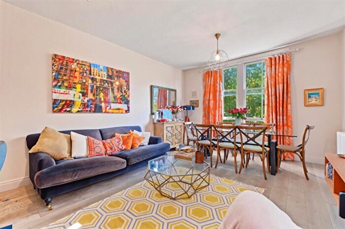 2 Bedroom Flat For Sale In Glenmore Road, Belsize Park, London, NW3