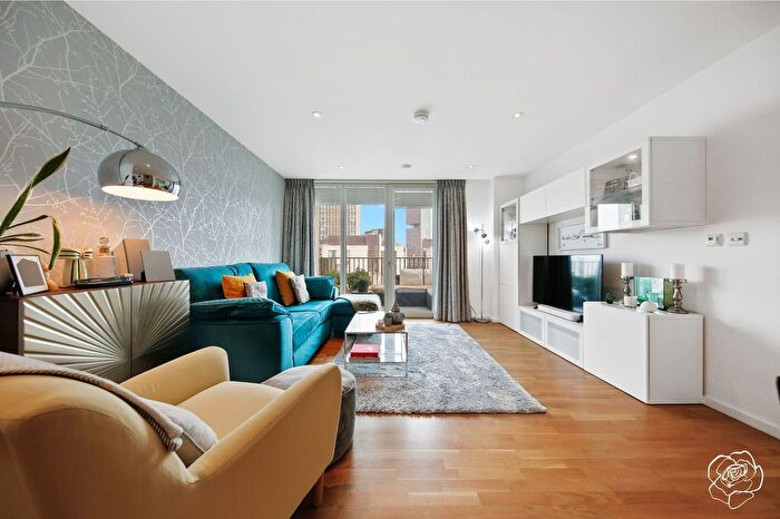1 Bedroom Flat For Sale In Samphire Heights, Napa Close, Stratford, E20