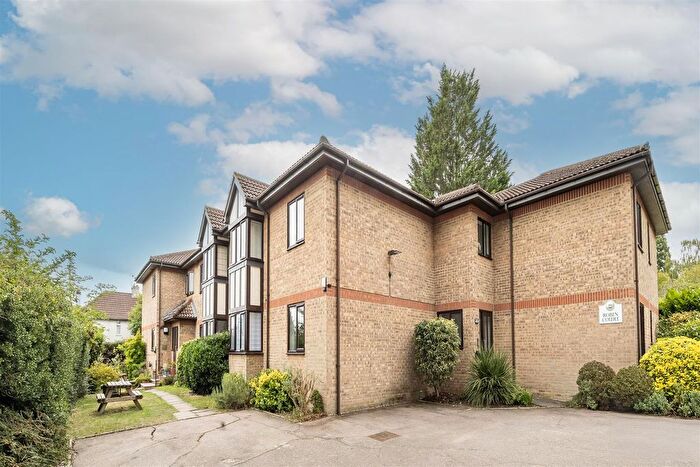 1 Bedroom Flat For Sale In Westfield Road, Harpenden, AL5