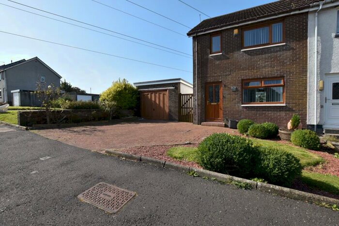 3 Bedroom Terraced House To Rent In Glen Shee Avenue, Glasgow, G78