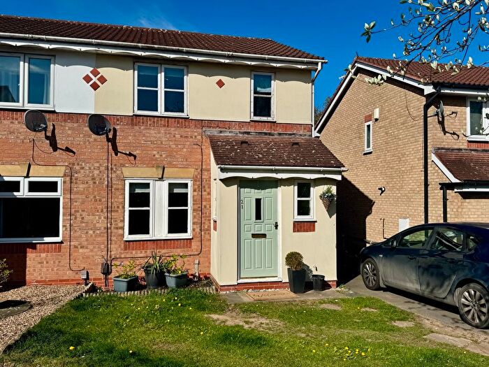 3 Bedroom Property To Rent In Tom Paine Close, Leicester, LE3