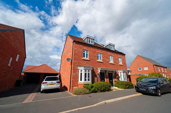 3 Bedroom Semi-Detached House For Sale In Europa Road, Wigston, Leicester, LE18