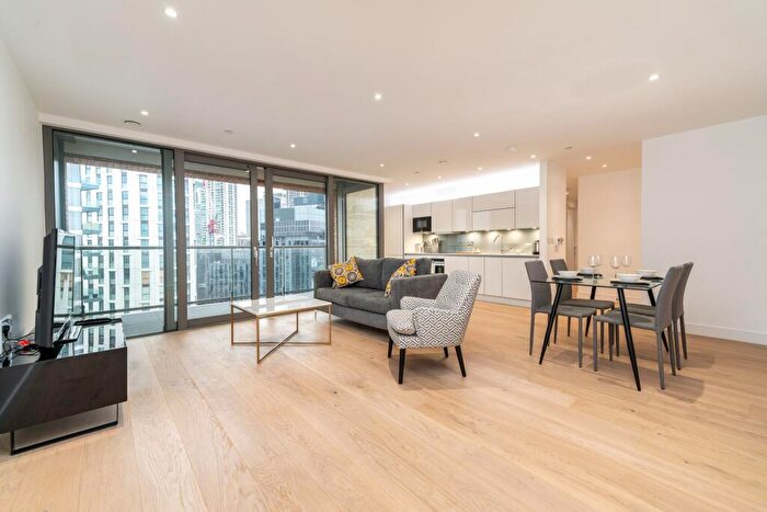 3 Bedroom Flat To Rent In Heritage Tower, Canary Wharf, E14