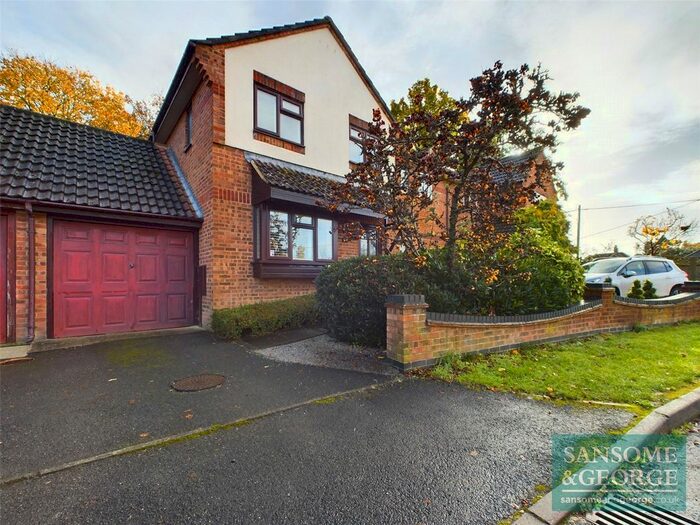 3 Bedroom Semi-Detached House For Sale In Strawberry Fields, Bramley, Tadley, Hampshire, RG26