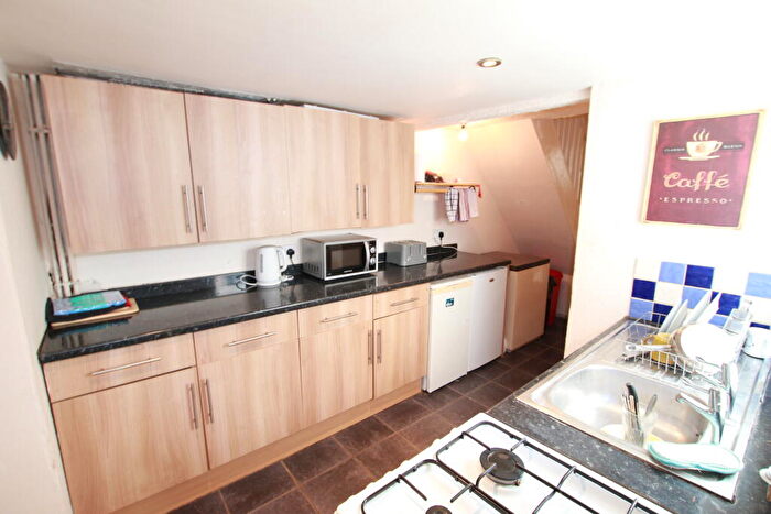4 Bedroom Terraced House To Rent In Blenheim Road, Reading, RG1