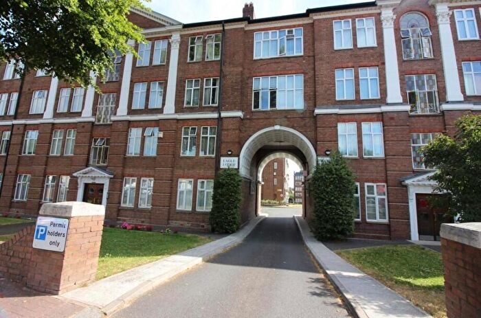 1 Bedroom Flat To Rent In Golders Green Road London, NW11