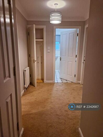 2 Bedroom Flat To Rent In Mallots View, Glasgow, G77