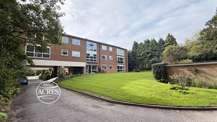 2 Bedroom Flat For Sale In Harborough Court, Belwell Lane, Four Oaks, Sutton Coldfield, B74