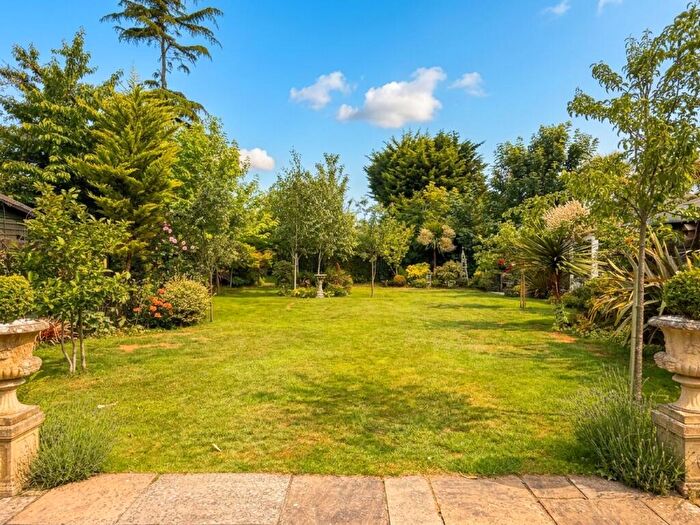 5 Bedroom Detached House For Sale In Larch Avenue, Holbury, SO45