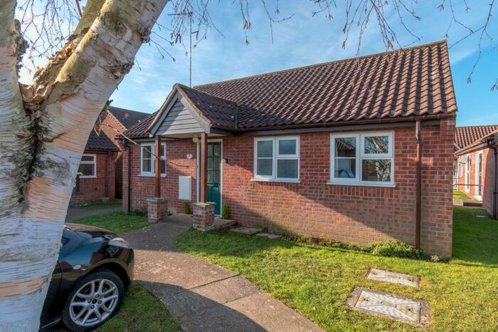 2 Bedroom Detached Bungalow For Sale In Fayregreen, Fakenham, NR21