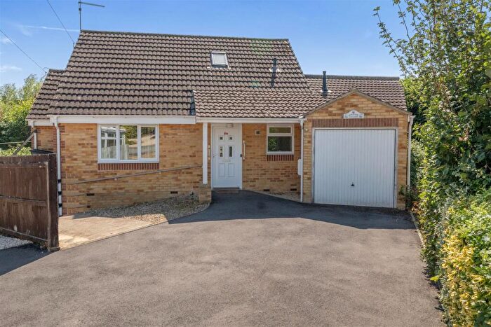 2 Bedroom Detached Bungalow For Sale In Barons Mead, Chippenham, SN14