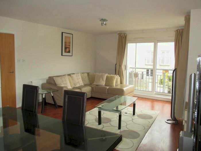 3 Bedroom Flat To Rent In Rubislaw Square, Kepplestone, AB15