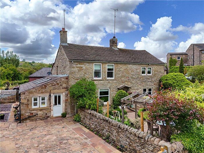 3 Bedroom Detached House For Sale In Maypole Square, Salterforth, Barnoldswick, Lancashire, BB18