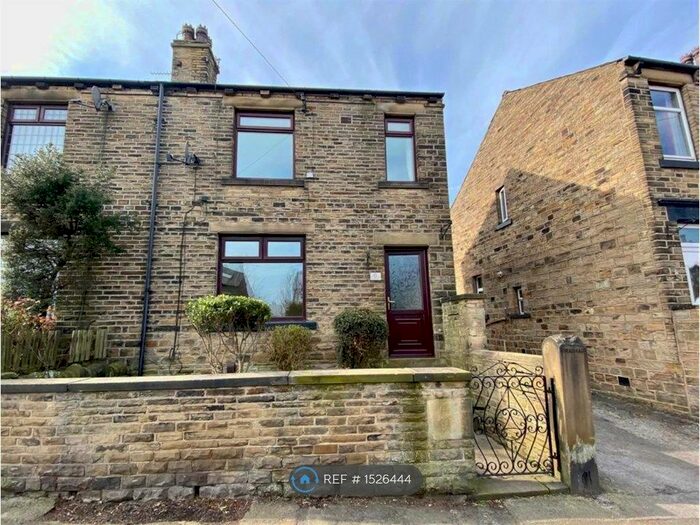 3 Bedroom Semi-Detached House To Rent In Child Lane, Roberttown, WF15