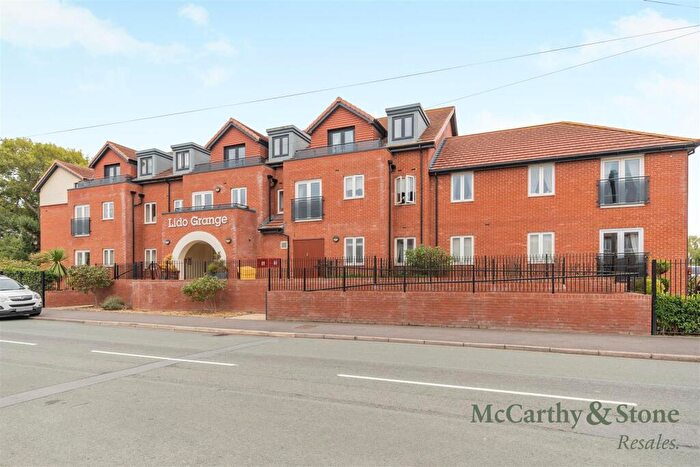 2 Bedroom Apartment For Sale In Sandy Lane, Prestatyn, LL19