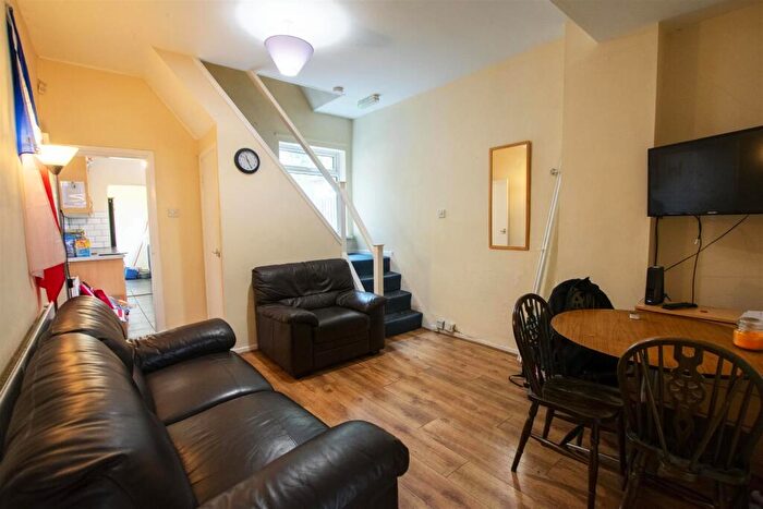 4 Bedroom House To Rent In Teignmouth Road, Birmingham, West Midlands, B29