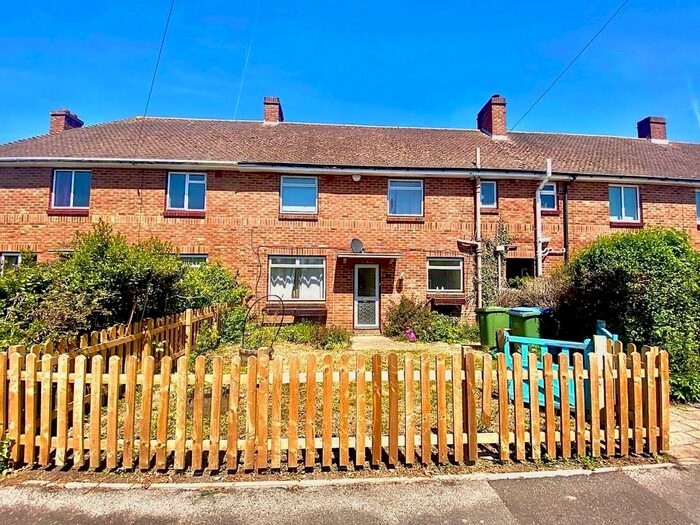 4 Bedroom Terraced House To Rent In Bevis Close, Warsash, SO31