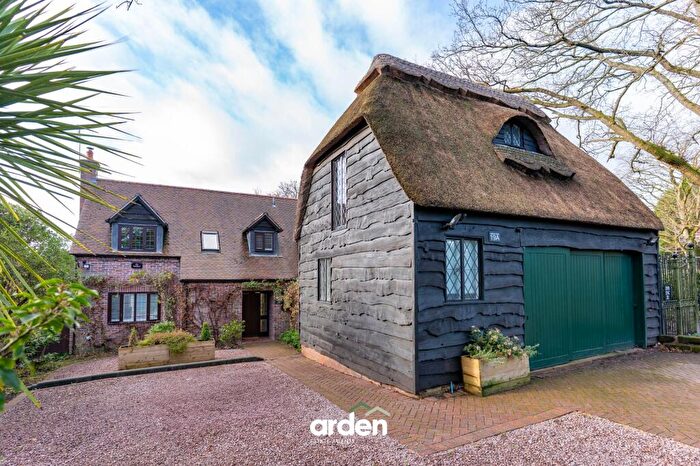 4 Bedroom Detached House For Sale In Twatling Road, Barnt Green, B45