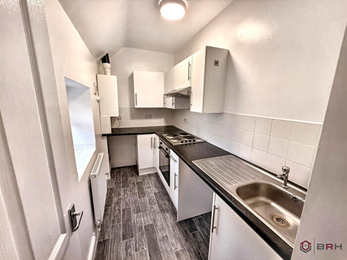 2 Bedroom Flat To Rent In Wellington Road, Doncaster, DN12