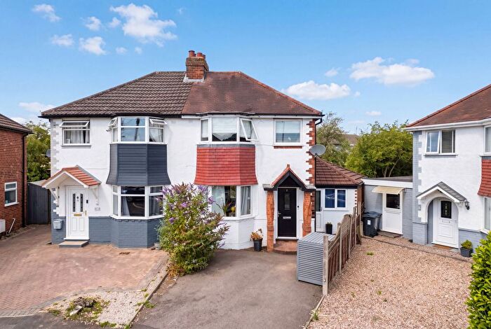 3 Bedroom Semi-Detached House For Sale In Courtway Avenue, Maypole, B14