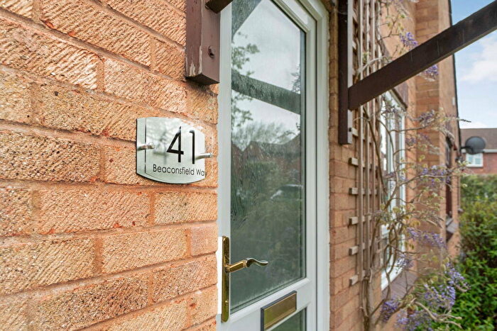 3 Bedroom Terraced House For Sale In Beaconsfield Way, Frome, BA11