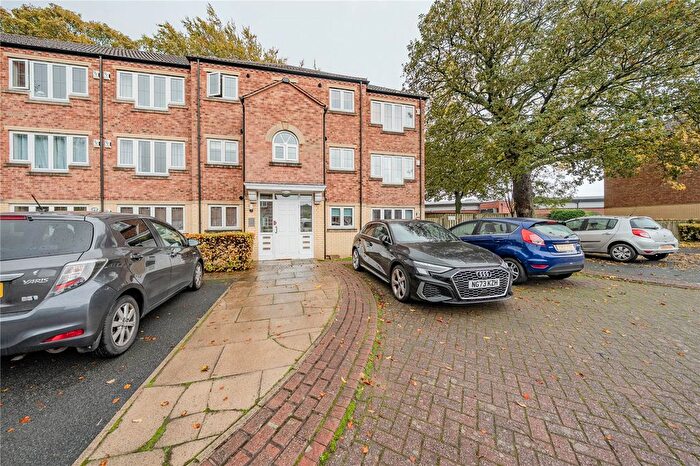 2 Bedroom Flat For Sale In Windsor Court, Bramley, Leeds, West Yorkshire, LS13