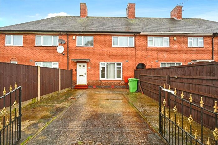 3 Bedroom Terraced House For Sale In Westleigh Road, Nottingham, Nottinghamshire, NG8