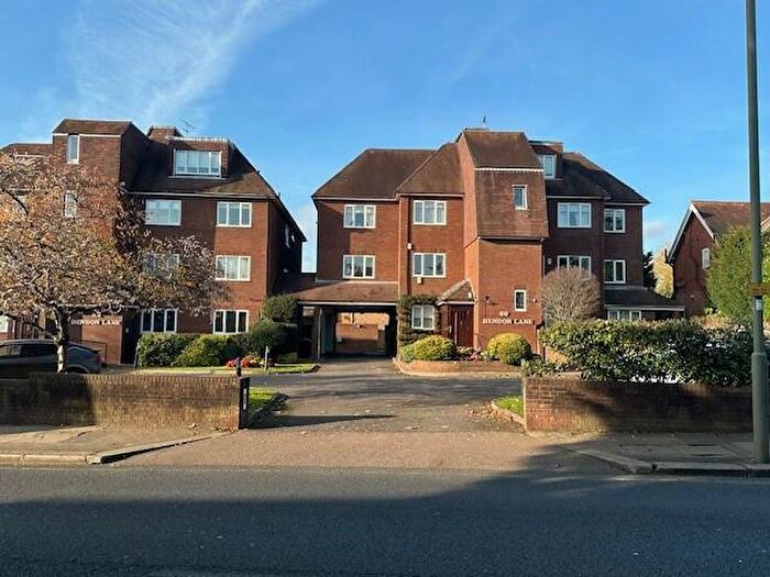 3 Bedroom Flat For Sale In Hendon Lane, Finchley, N3
