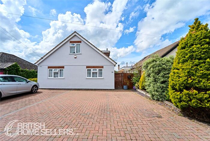 3 Bedroom Semi-Detached House For Sale In Micawber Avenue, Uxbridge, UB8