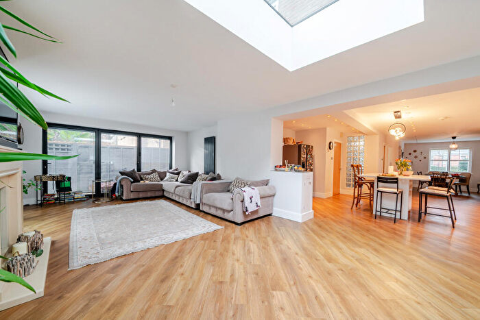 5 Bedroom Semi Detached House For Sale In Richmond Crescent, Epsom, KT19