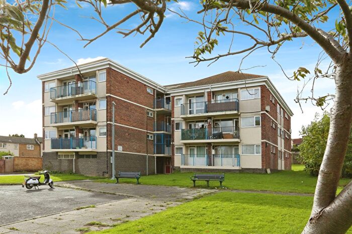 1 Bedroom Flat For Sale In Hewett Close, Fareham, PO14