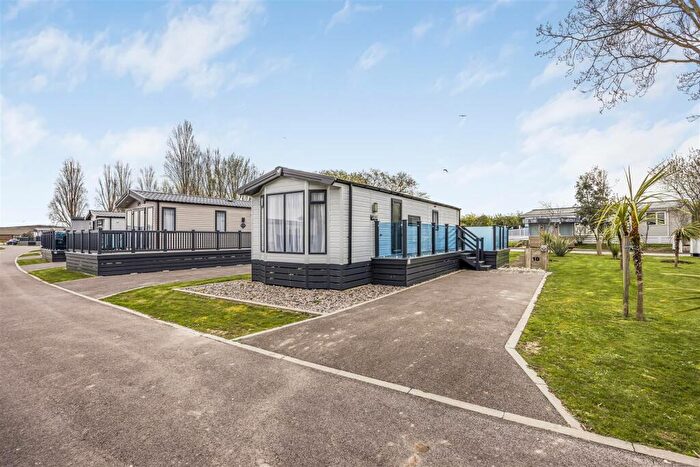 2 Bedroom Property For Sale In Havant Road, Hayling Island, PO11