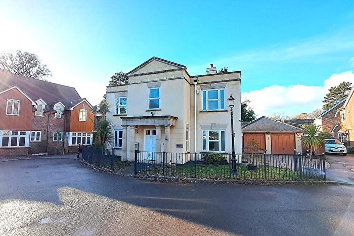 4 Bedroom Detached House For Sale In Hordle, SO41