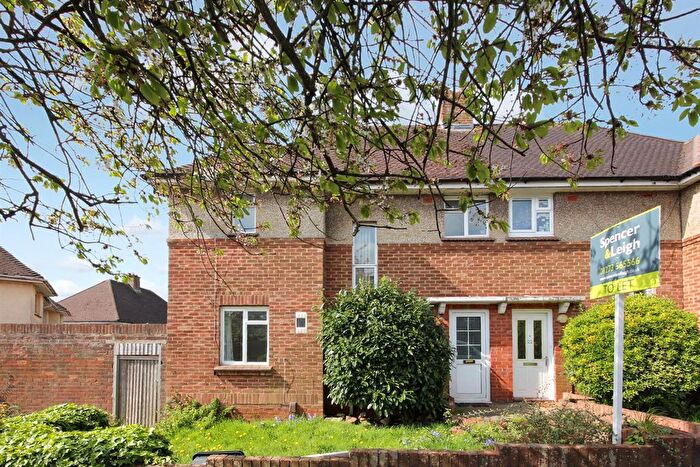 3 Bedroom Semi-Detached House To Rent In Poynings Drive, Hove, BN3