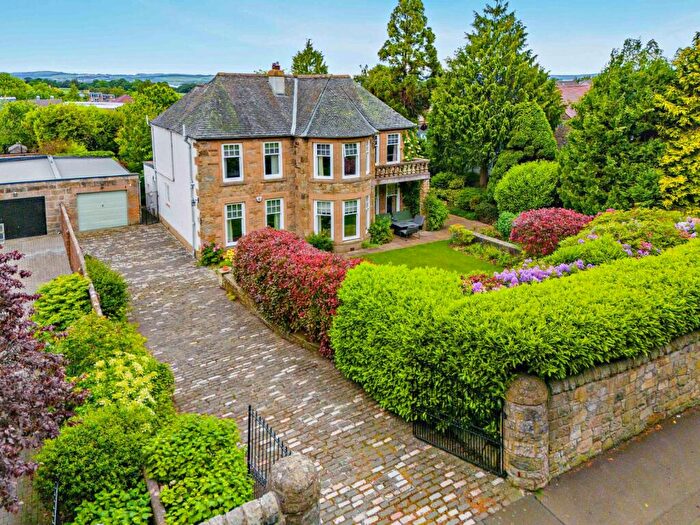 5 Bedroom Detached House For Sale In Gamekeeper's Road, Cramond, Edinburgh, EH4