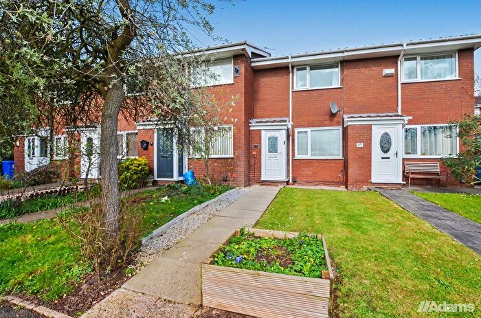 2 Bedroom Terraced House For Sale In Paddock Rise, Beechwood, WA7