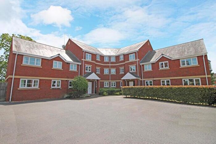 2 Bedroom Apartment To Rent In Seabrook Mews, Exeter, EX2