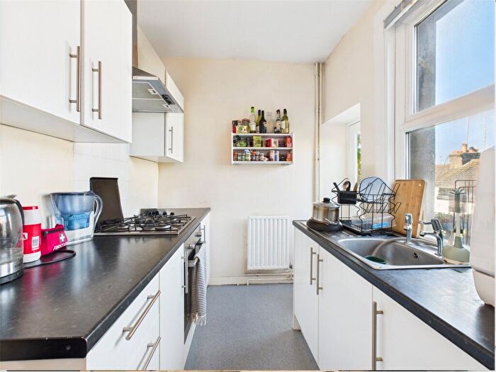 3 Bedroom Apartment To Rent In Grove Street, Brighton, East Sussex, BN2