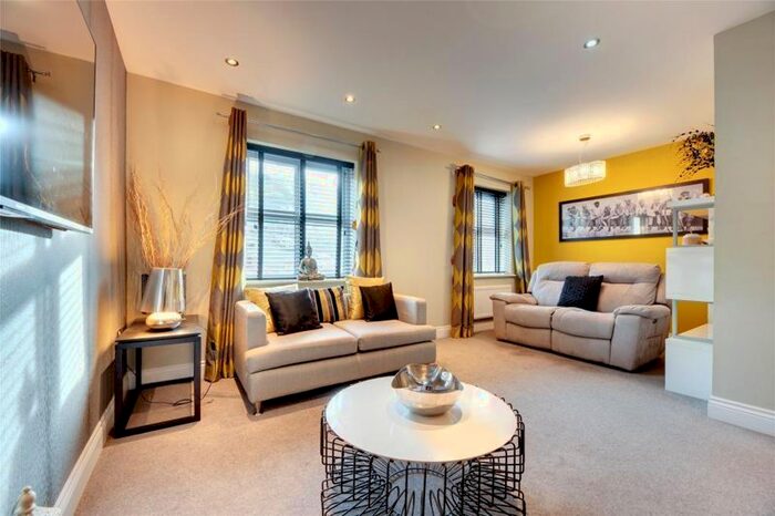 4 Bedroom Terraced House To Rent In Sunderland Road, Gateshead, NE8